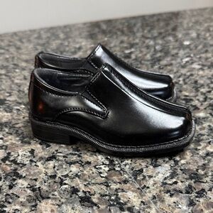Deer Stags Shiny Black boys Dress Shoes NWT 6.5 little